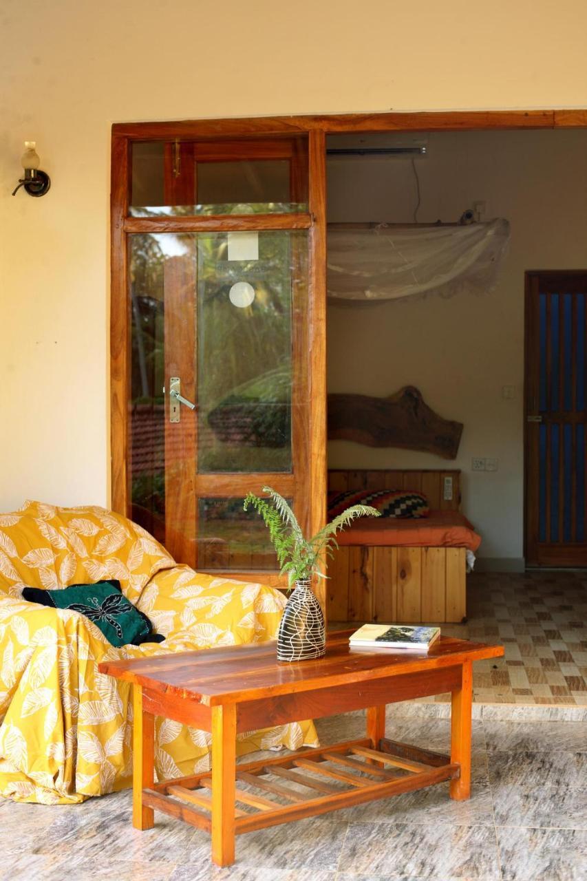 Hotel Hilltop Bungalow Mirissa Exterior foto